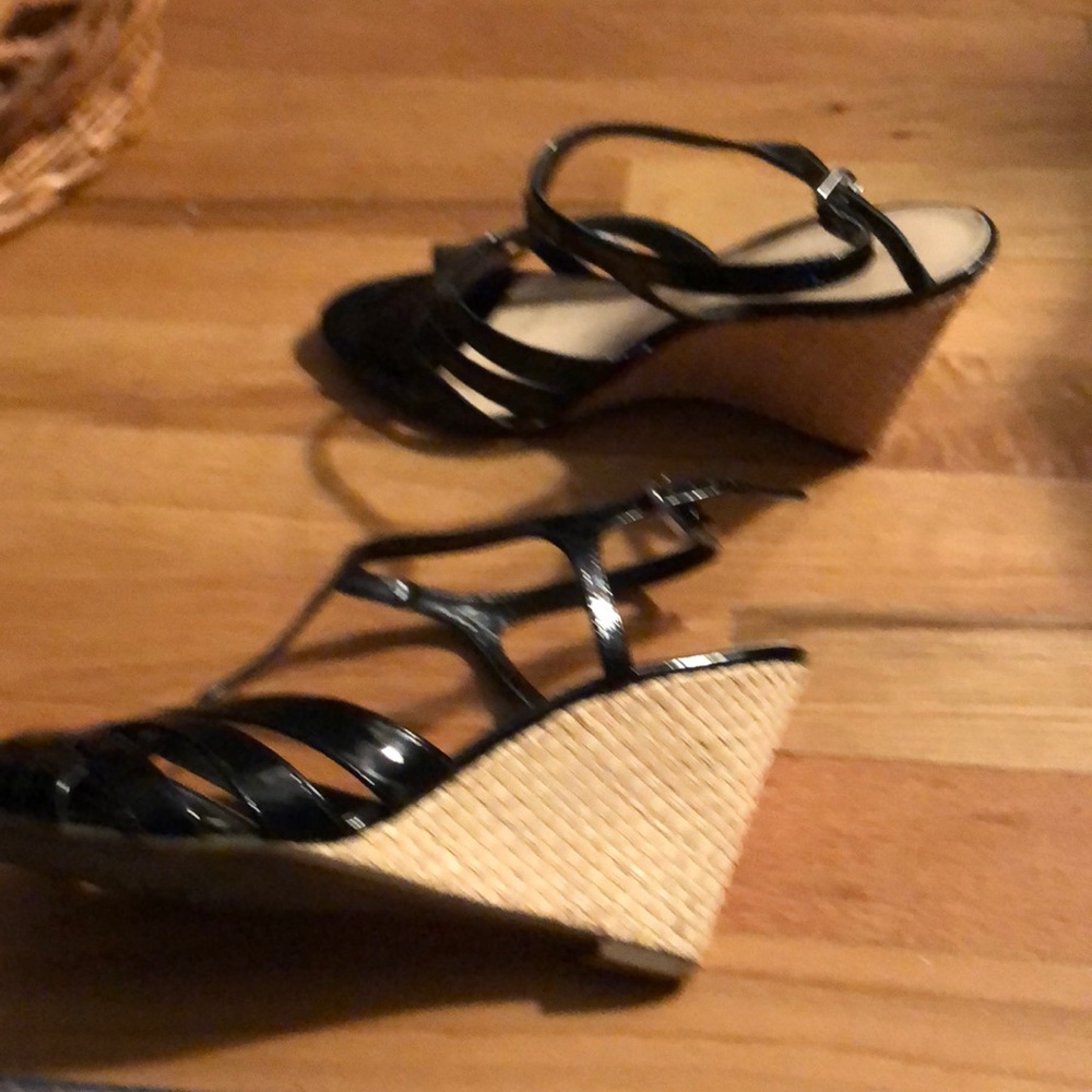 Sandals - Picture 5 of 6